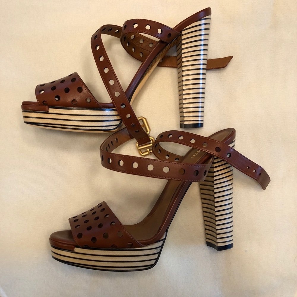 Fendi Sandal Sandalo Vacchetta Forata Cuoio 38.5